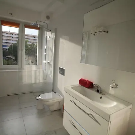 Homestay Pokoje Ul Przybyszewskiego 3
